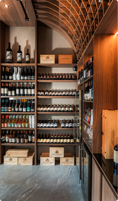 Selección de vinos en La Cava